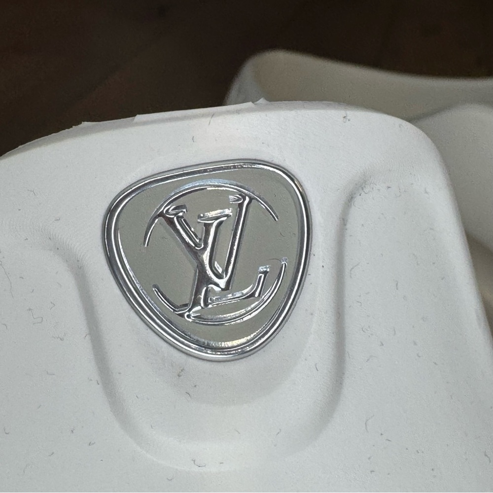 LOUIS VUITTON LV White Shark Clogs Men’s LV Size 10 - Picture 7 of 10